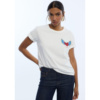 Camiseta parche corazón